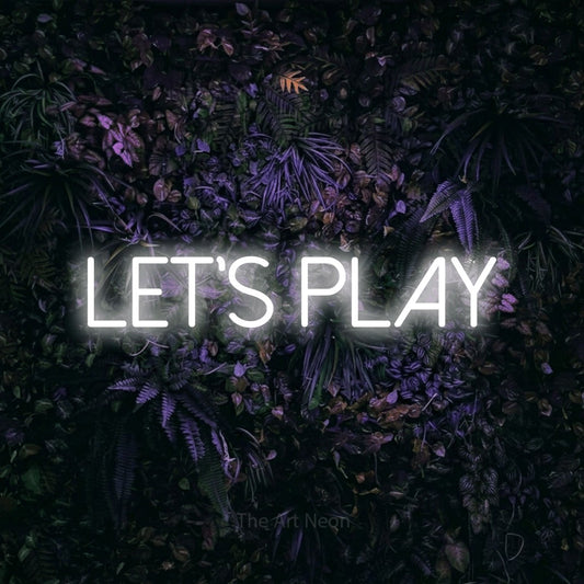 Enseigne néon à DEL à lumière blanche froide, affichant « Let's Play » sur un mur floral violet, pour décorer une chambre de bébé