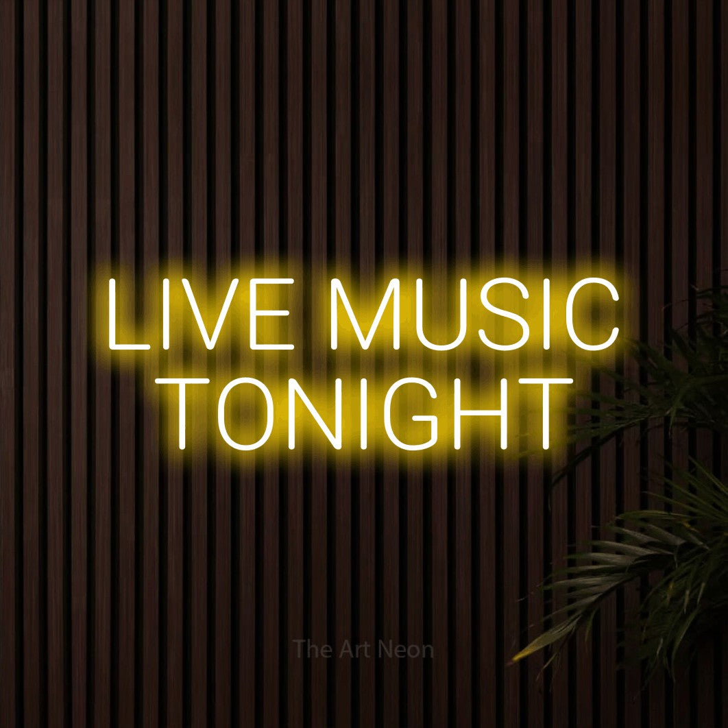 Enseigne néon à DEL à lumière jaune, affichant « Live Music Tonight » sur des lattes de bois foncé, pour décorer un bar