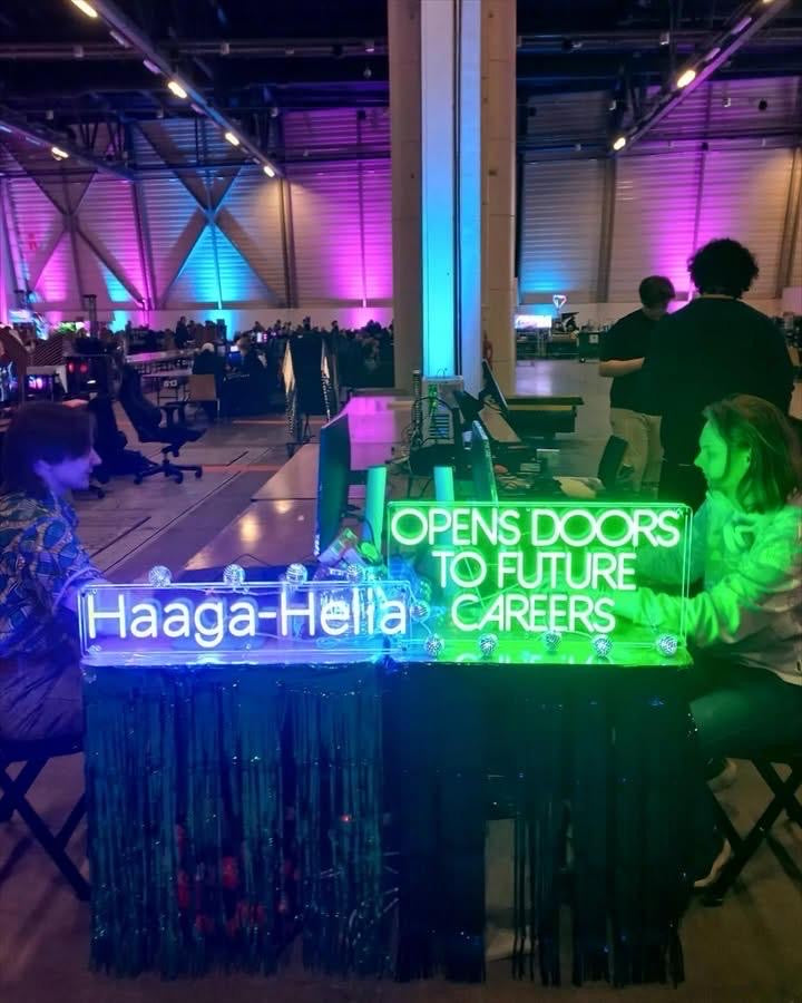 A booth that draws people in