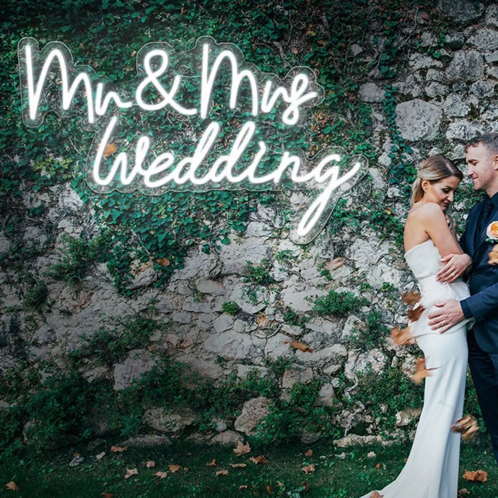 Mr & Mrs Wedding 5V USB LED neon sign – 42X25.5cm White