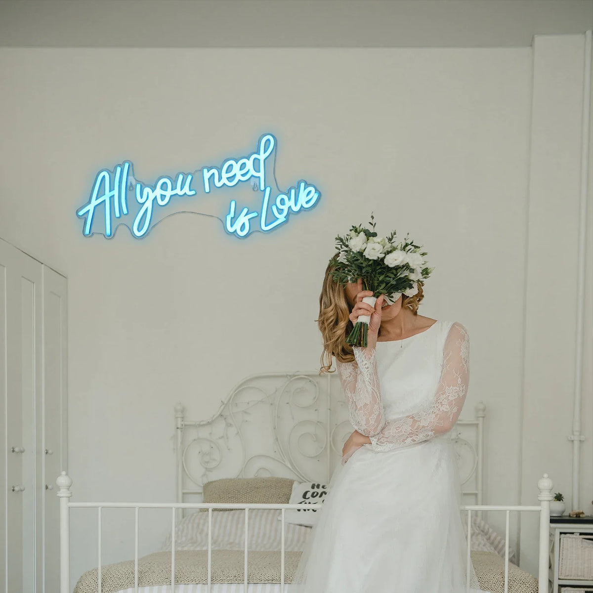 All You Need Is Love 5V USB LED neon sign