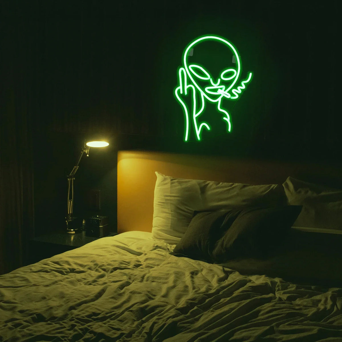 Smoking Alien 5V USB LED neon sign