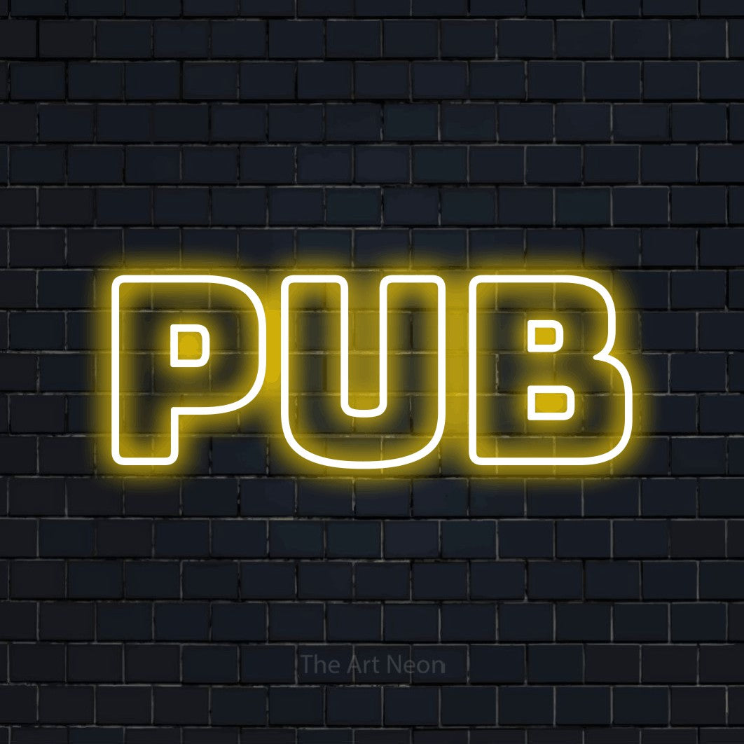 Décoration murale en néon LED « Pub » en jaune, en typographie contour épaisse, installée sur un mur de briques bleu marine foncé, pour un bar ou un pub.
